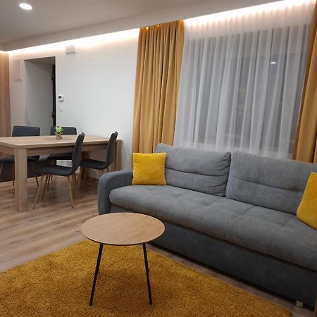 Apartmany Lumi Veľký Slavkov Exteriör bild