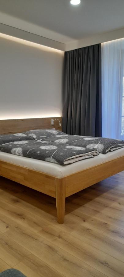 Apartmany Lumi Veľký Slavkov Exteriör bild