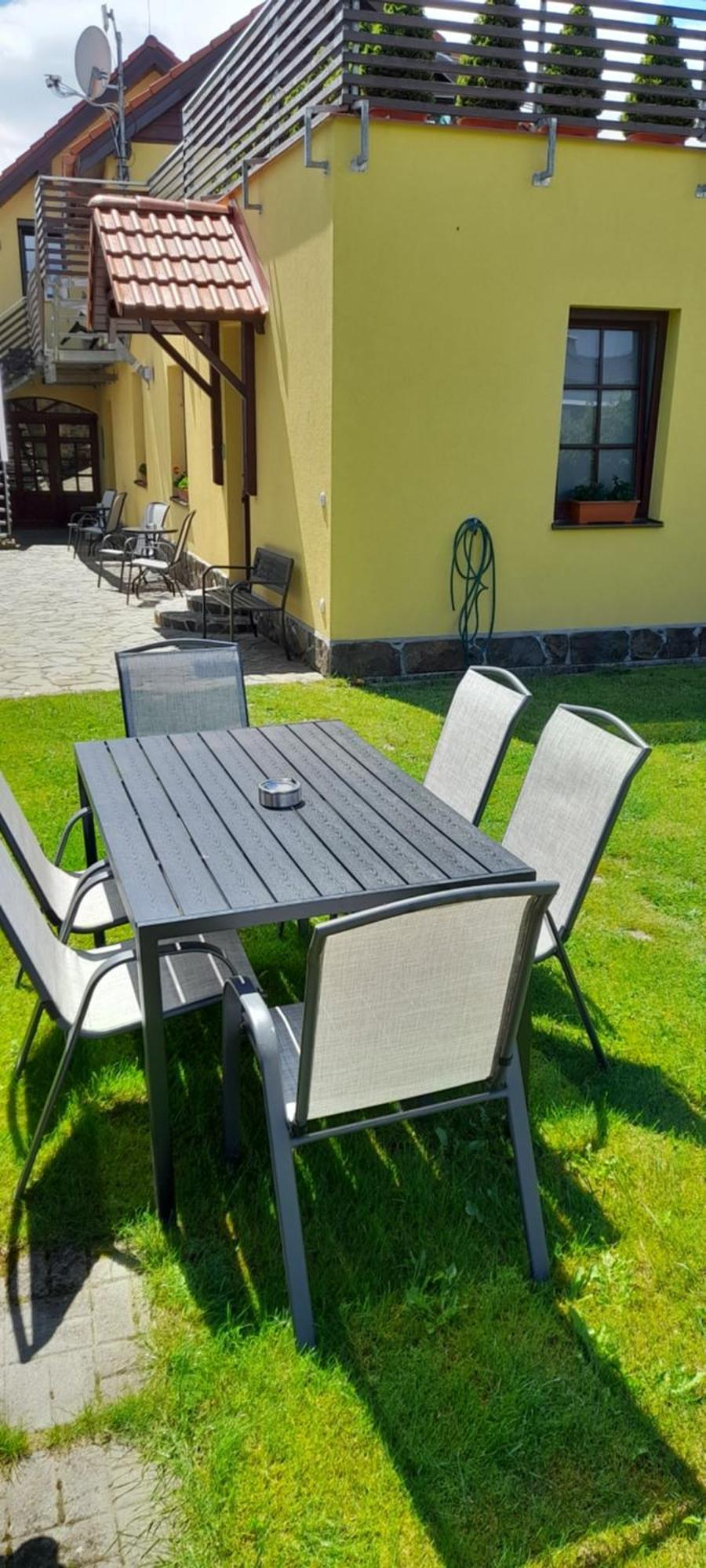 Apartmany Lumi Veľký Slavkov Exteriör bild